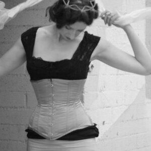 NWT 2XL 32" MAIDEN CORSET OFF-WHITE BRIDAL GARTER TABS